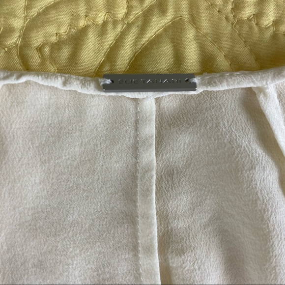 Champagne V-Neck Sleeveless Top - Picture 4 of 11